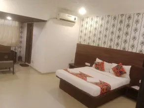 Hotel Shree Sai Wada - Room