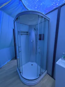 Magas Bubble Houses - Bathroom