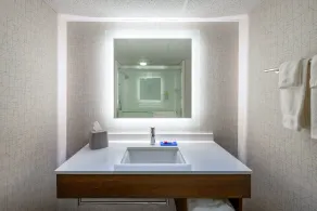 Holiday Inn Express State College at Williamsburg Square by IHG - Bad