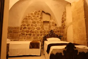 MARDİN BEY KONAĞI  - Zimmer