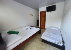 Hotel Colombia a una 1 cuadra de la Playa en Tolú - Chambre