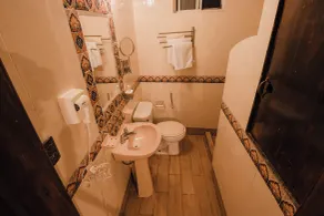 Antigua Lodge, 70 m from sandy beach - Baño