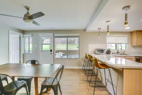 Spacious 4BR Loft - Outdoor Movie Theater - Intérieur