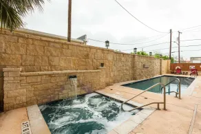 Comfort Suites Alamo-River walk - Pool