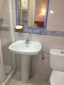 Hostal El Cairo - Badezimmer