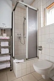 Paltian Ferienhäuser - Bathroom