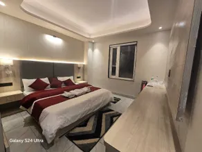 Hotel Divine Vista - Room