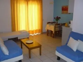 OASIS HOTEL KYPARISSIA - Rom