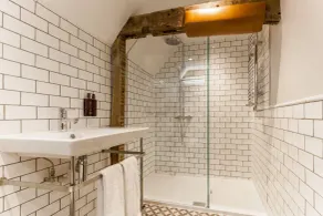 The Red Lion - Bathroom