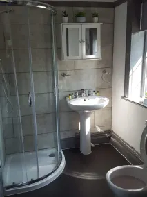 The George Inn Middle Wallop - Bathroom