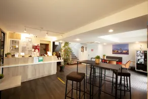 Best Hôtel Lyon St Priest - Réception