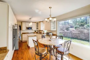 Near Lake Murray: Family Getaway w/ Screened Porch - Innenbereich