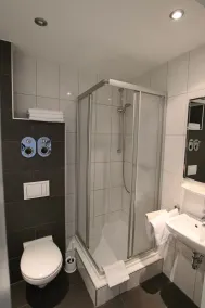 City Lounge Hotel Oberhausen - Bathroom
