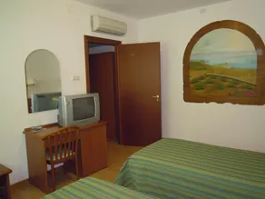 Mediterraneo Hotel - Zimmer