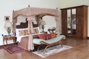 The LaLit Grand Palace Srinagar - Room