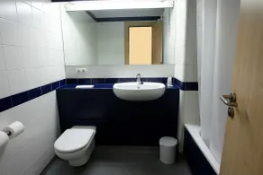 Travelodge Torrelaguna - Bathroom