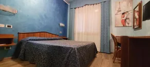 HOTEL PARADISO - Zimmer