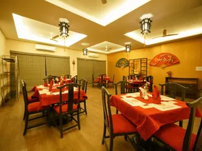 Capital O 15754 Mookkannoor Tourist Home - Restaurant
