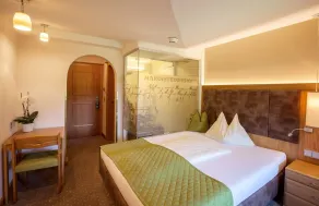 Hotel & Chalets Mariasteinerhof - Chambre