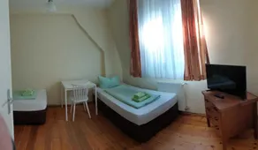 Gästehaus Zu Herrenwiesen - Room