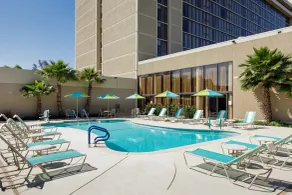 Hilton Sacramento Arden West - Pool