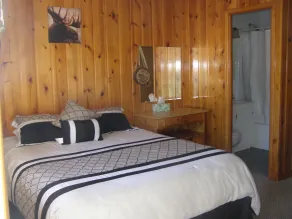 Mystic Valley Inn - Quarto