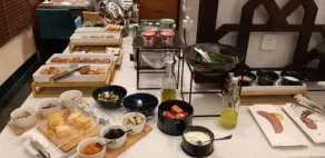 Three Points Al Salama - Restaurant
