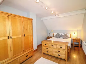 6 Brook Court - Værelse