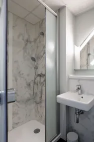 ibis budget Gent Centrum Dampoort - Bathroom