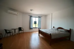 BarandBed URT - Room