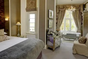 Falcon Manor Hotel - Chambre