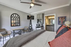 Cozy Auburn Studio < 1 Mile to University! - Intérieur