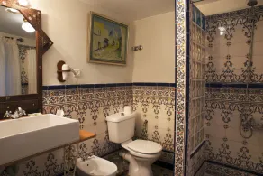 El Reducto - Bathroom