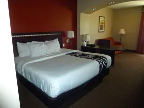 Americas Best Value Inn - Gun Barrel City - Room