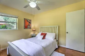 Lakeland Home w/ Large Backyard ~ 1 Mile From FSC! - Intérieur