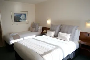 SureStay Hotel by Best Western The Clarence on Melville - Room