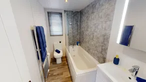 Sure Studio by Best Western Brackenborough Lakes & Resort - Badezimmer