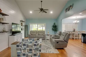 Peaceful Lake Escape w/ Dock in Coffee County - Intérieur