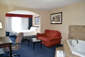Holiday Inn Express Hotel & Suites Edson by IHG - Room