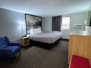 Super 8 by Wyndham Yankton - Zimmer