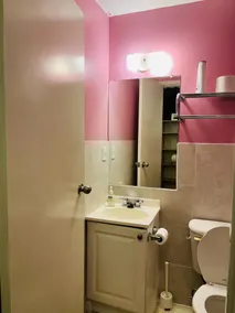 Moe's Suite Hotel - Badezimmer