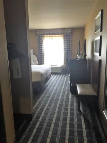 Holiday Inn Express & Suites Perry-National Fairground Area, an IHG Hotel - Chambre