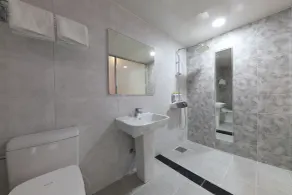 Hotel Encore - Bathroom