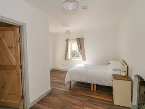 Macreddin Rock Bed & Breakfast - Interior
