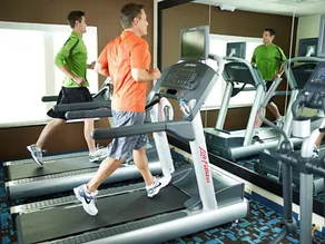Fairfield by Marriott Inn & Suites San Francisco Airport Oyster Point Area - Salle de remise en forme