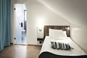 Home Hotel Kung Oscar - Room