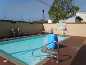Sundial Inn - Piscine