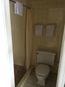 Royal Inn - Bathroom