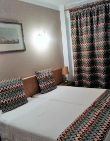 Apartamentos Turisticos Lindomar - Chambre