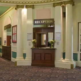 The Grand Hotel - Réception